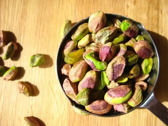 خرید مغز پسته کله قوچی سبز و تازه