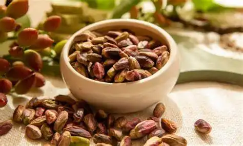 فروش مغز پسته اکبری سبز و تازه