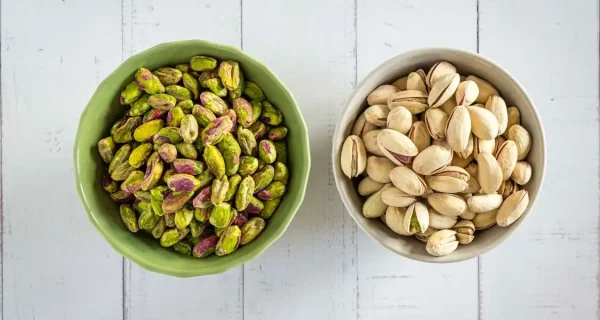 مناسب ترین قیمت مغز پسته اکبری