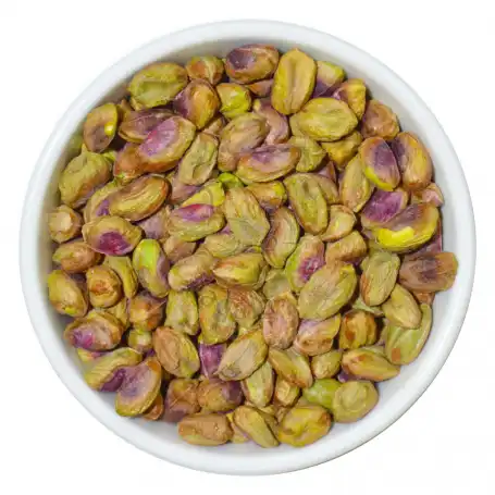 خرید لپه مغز پسته ارزان برای قنادی